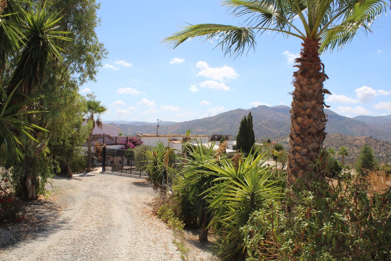 7 soveværelse Finca/Landehus til salg i Almachar med swimmingpool garage - € 1.000.000 (Ref: 8541326)