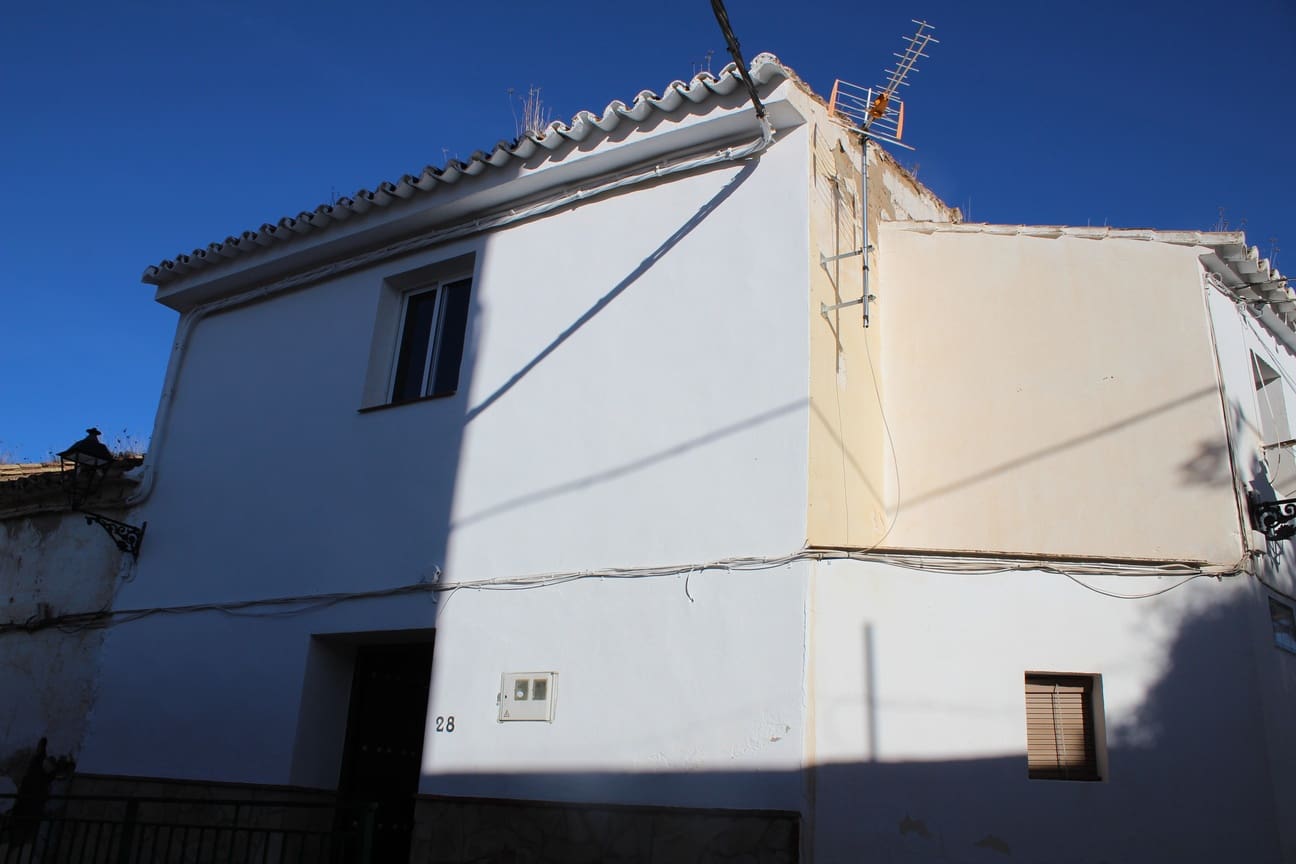 3 bedroom Townhouse for sale in Riogordo - € 130,000 (Ref: 8577202)