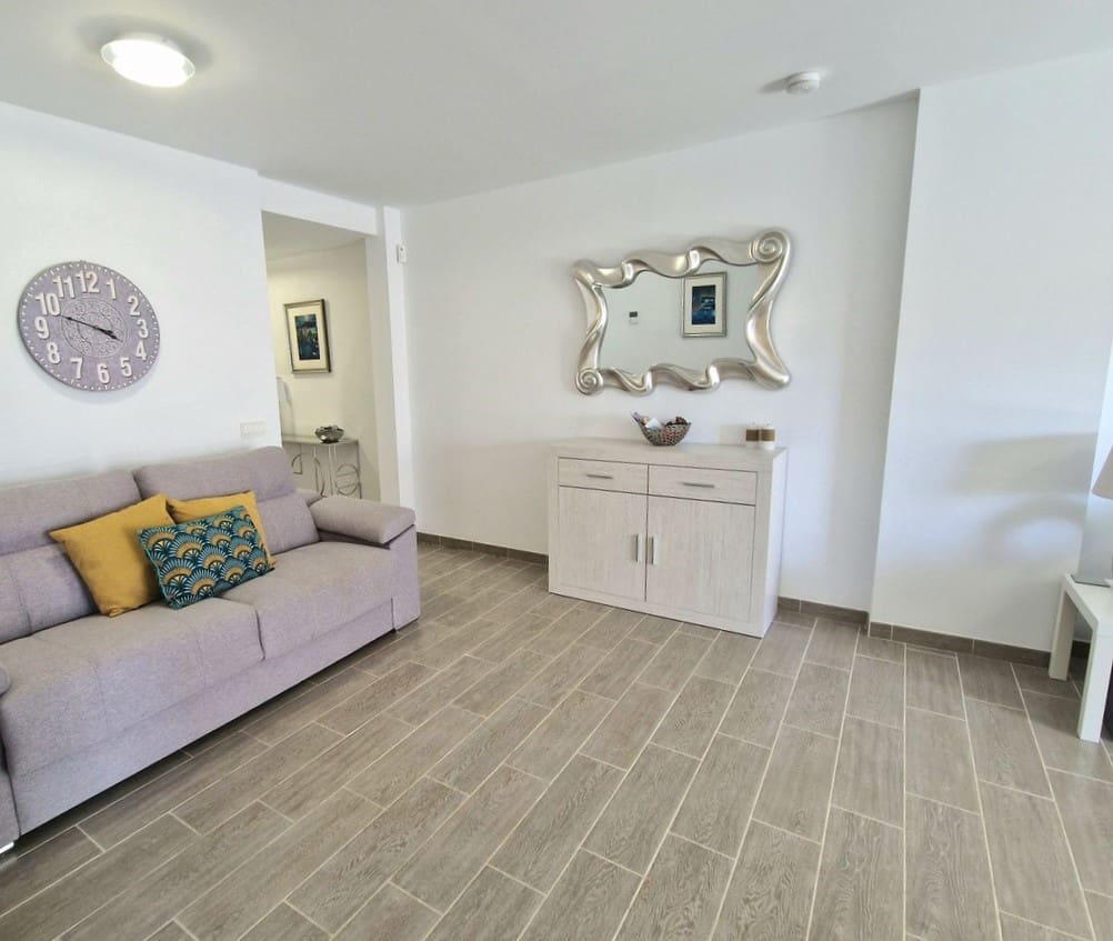 2 Zimmer Apartment zu verkaufen in Mijas mit Pool - 325.000 € (Ref: 8581167)