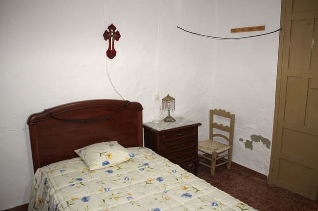 15 soveværelse Byhus til salg i Colmenar - € 181.000 (Ref: 8988854)