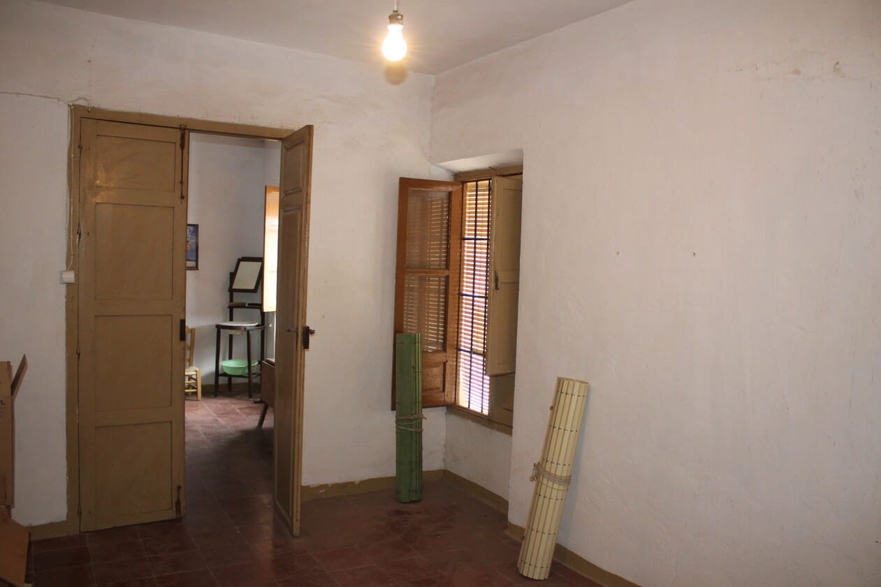 15 soveværelse Byhus til salg i Colmenar - € 181.000 (Ref: 8988854)