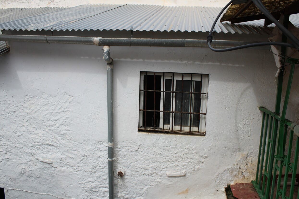 15 soveværelse Byhus til salg i Colmenar - € 181.000 (Ref: 8988854)