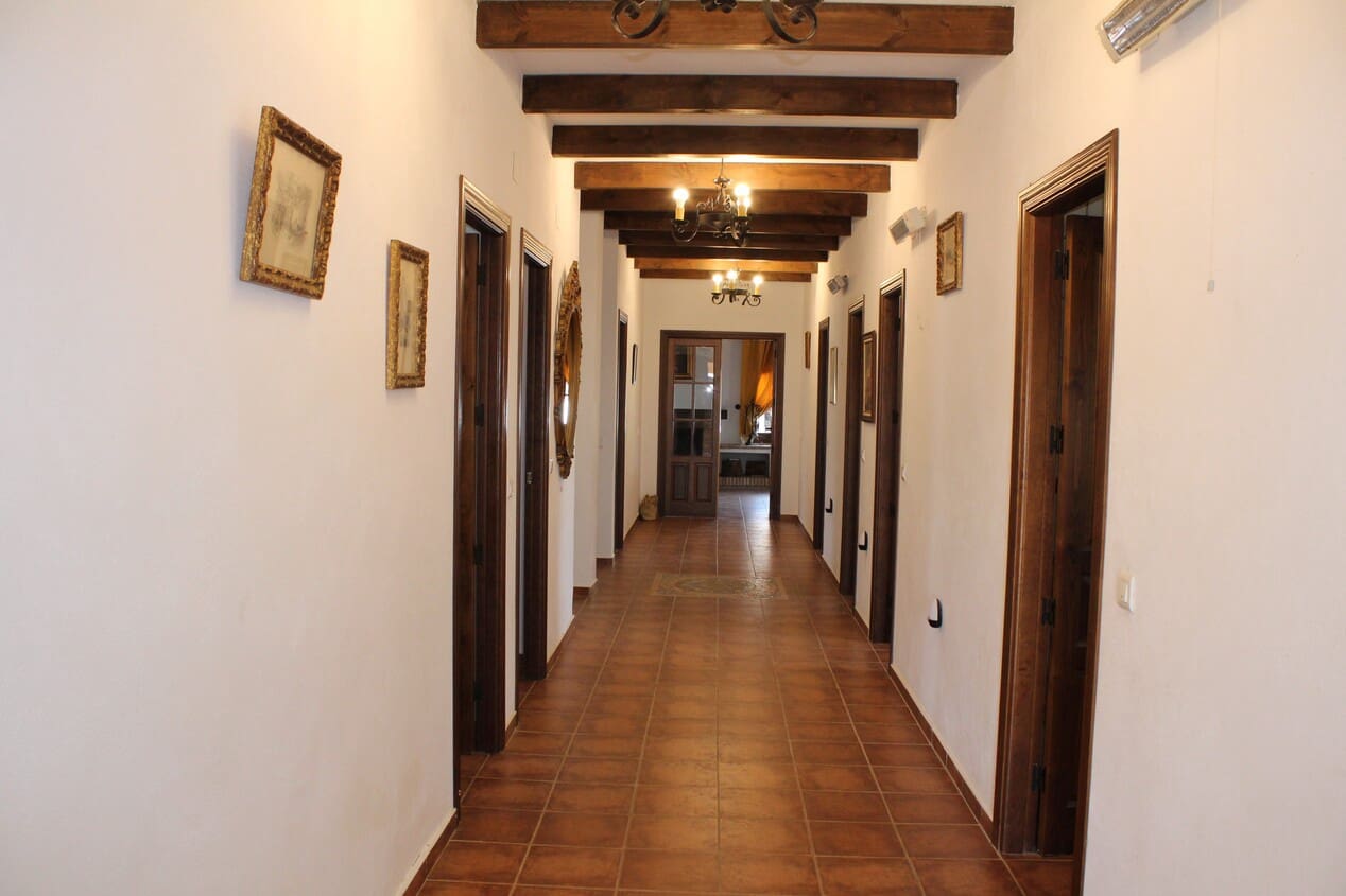 10 soverom Finca/Herregård til salgs i Colmenar med garasje - € 850 000 (Ref: 9314240)