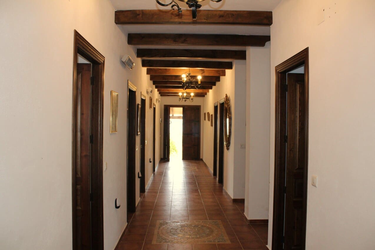 10 soverom Finca/Herregård til salgs i Colmenar med garasje - € 850 000 (Ref: 9314240)