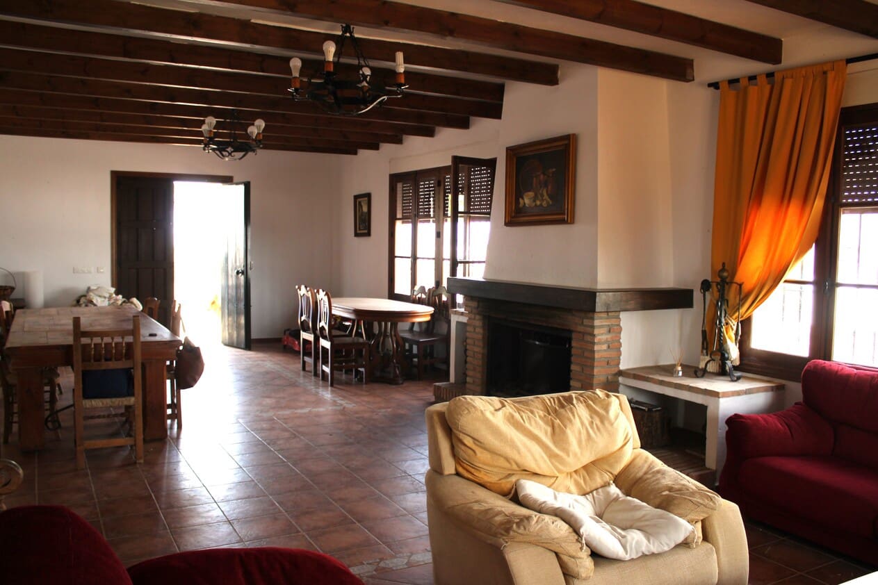 10 soverom Finca/Herregård til salgs i Colmenar med garasje - € 850 000 (Ref: 9314240)