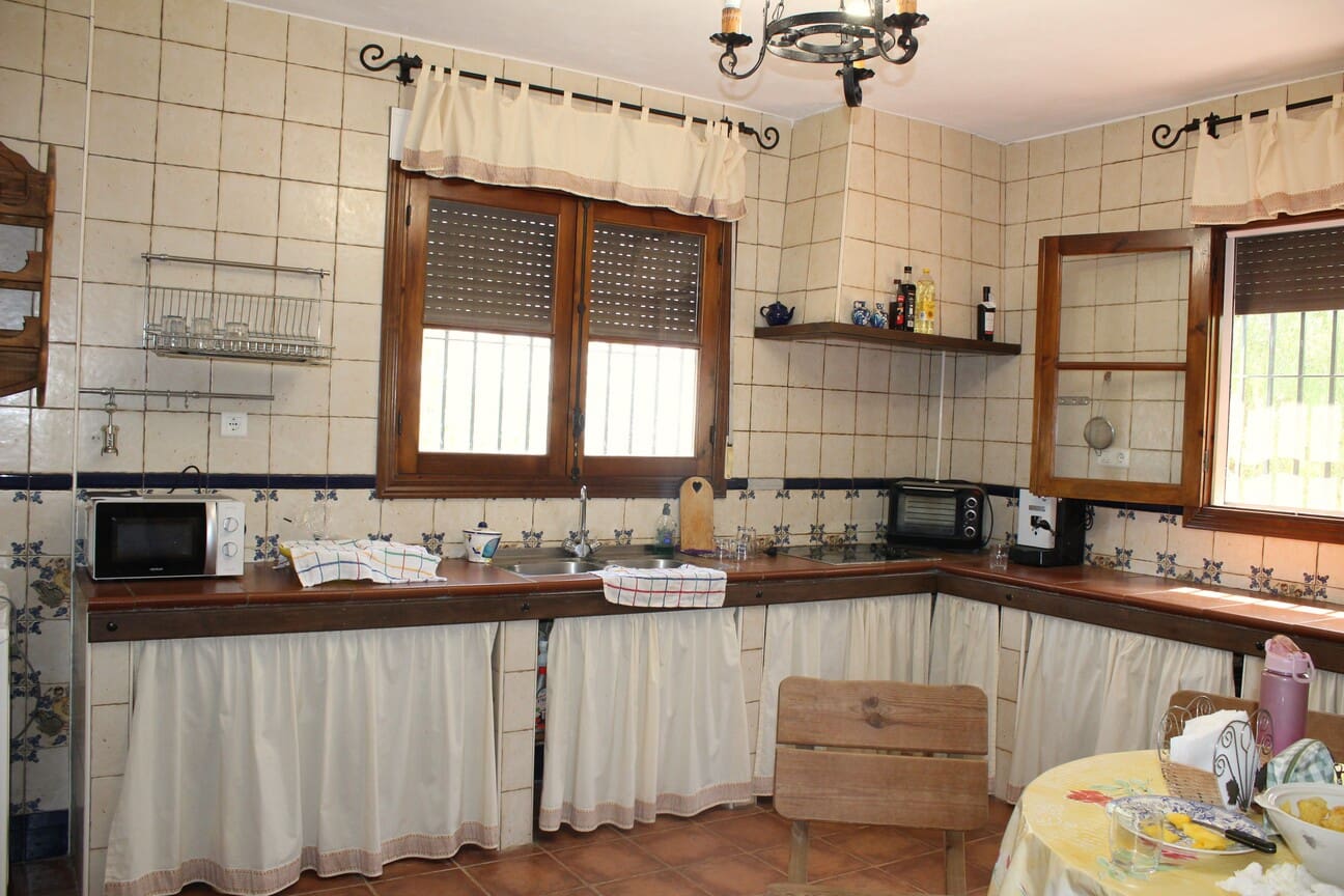 10 soverom Finca/Herregård til salgs i Colmenar med garasje - € 850 000 (Ref: 9314240)