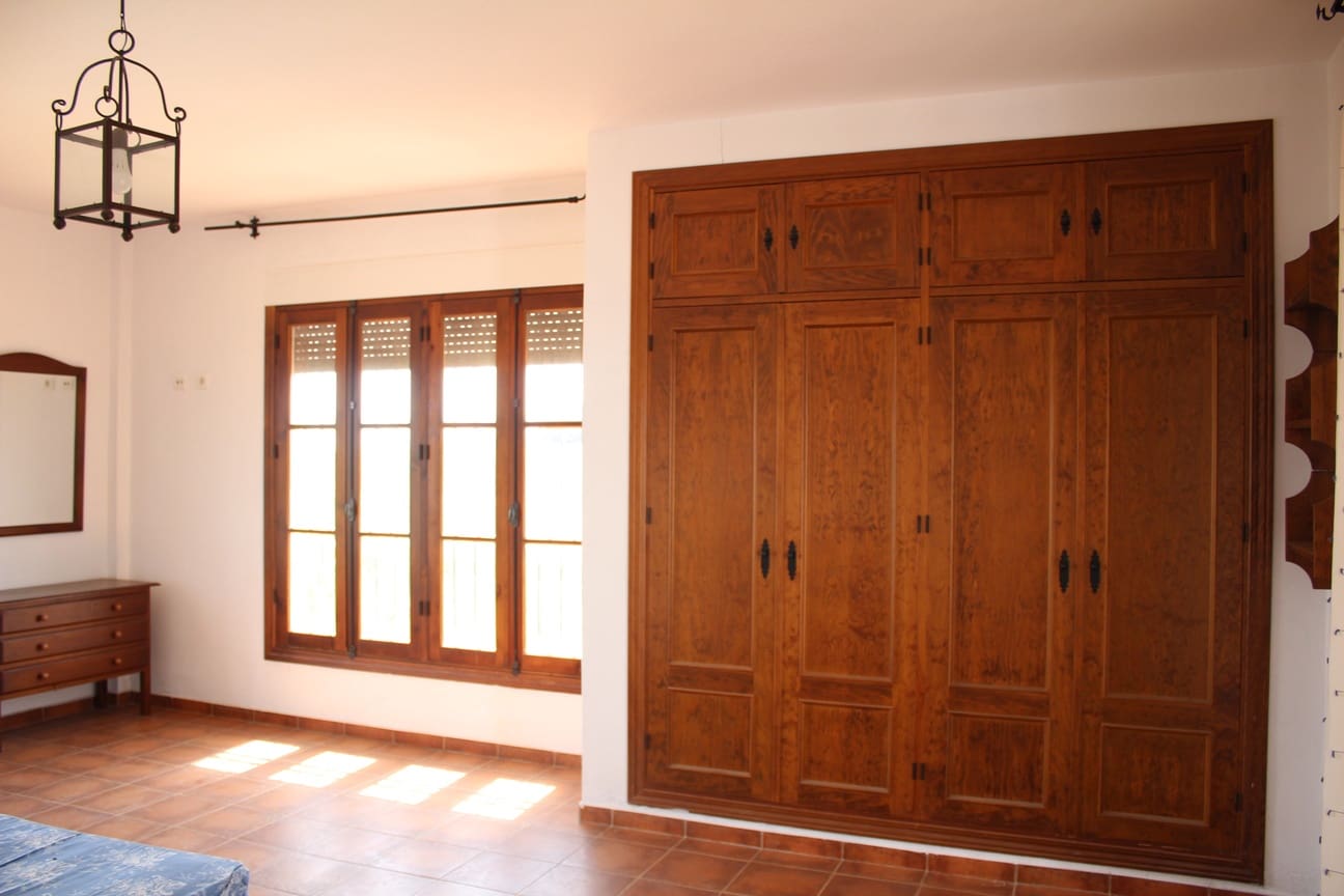 10 soverom Finca/Herregård til salgs i Colmenar med garasje - € 850 000 (Ref: 9314240)