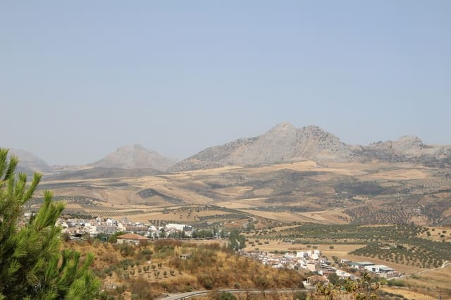 10 soveværelse Finca/Landehus til salg i Colmenar med garage - € 850.000 (Ref: 9314240)