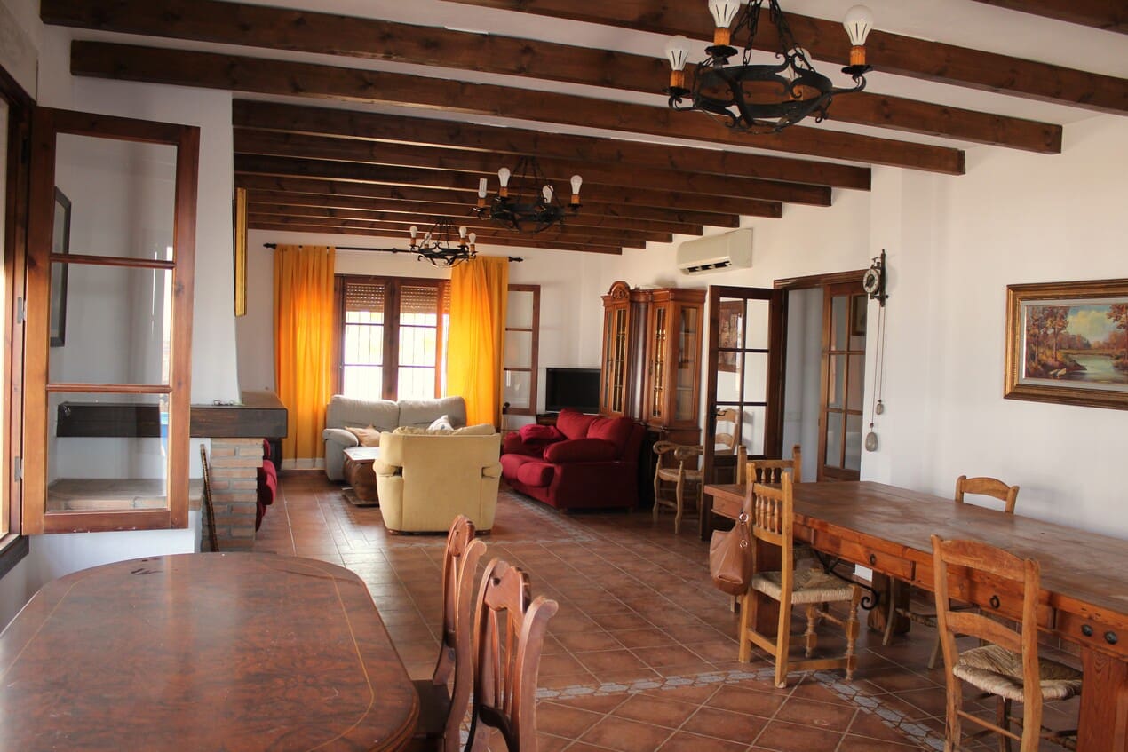 10 soverom Finca/Herregård til salgs i Colmenar med garasje - € 850 000 (Ref: 9314240)