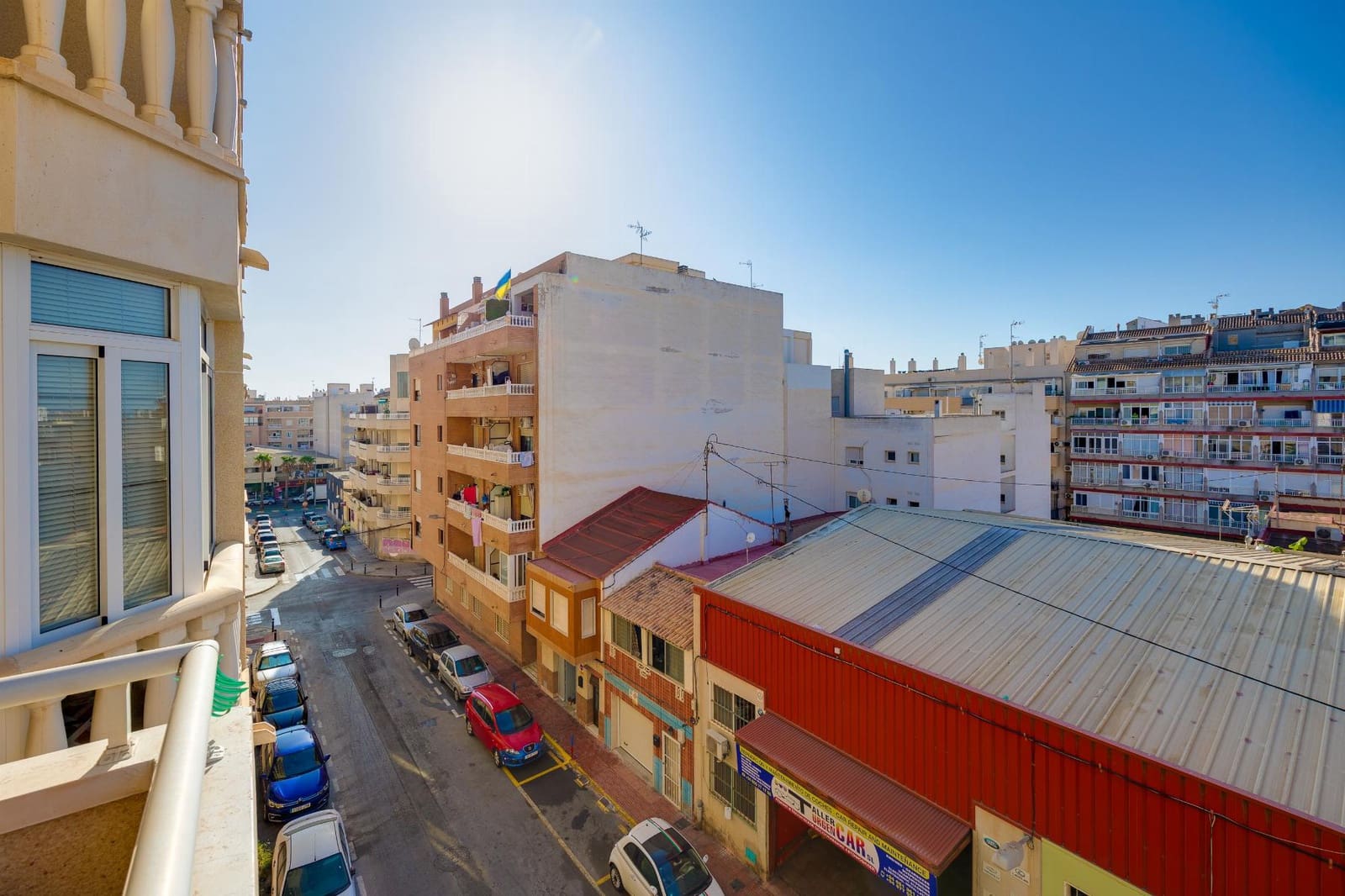 Apartamento de 2 habitaciones en Torrevieja en venta con piscina garaje - 139.500 € (Ref: 9246095)