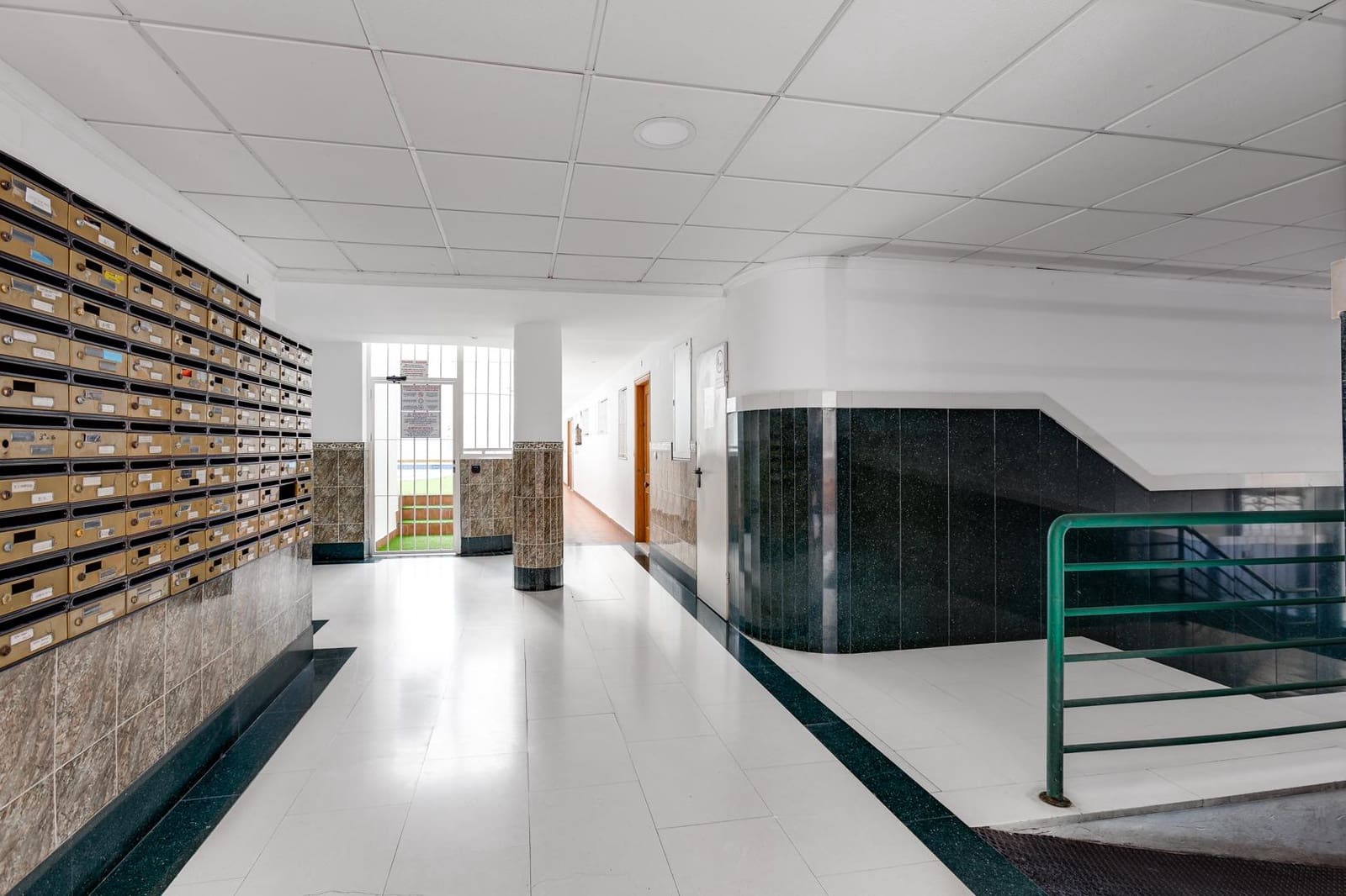 2 sypialnia Apartament na sprzedaż w Torrevieja z basenem garażem - 139 900 € (Ref: 9246098)