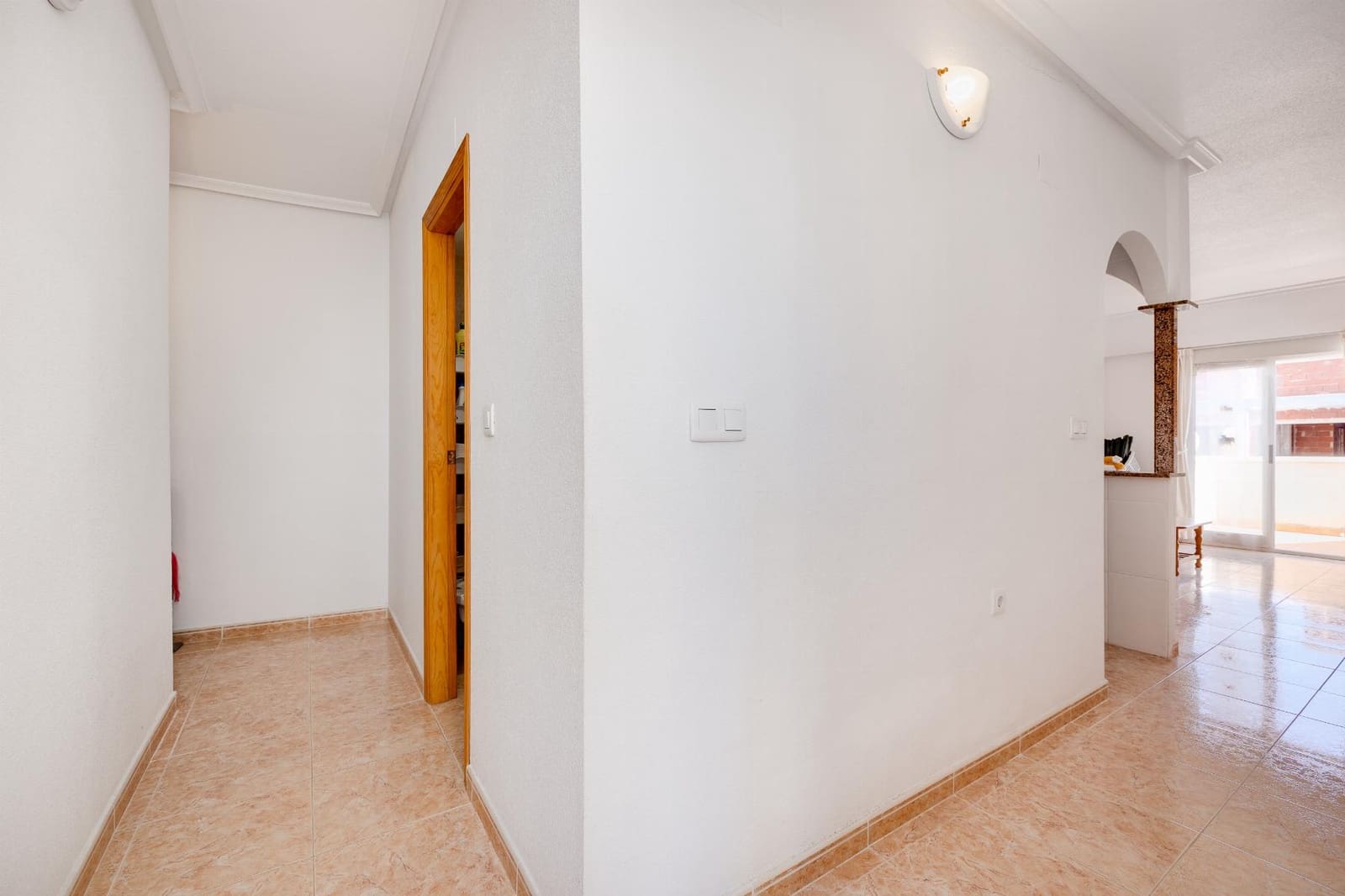 2 sypialnia Apartament na sprzedaż w Torrevieja z basenem garażem - 139 900 € (Ref: 9246098)