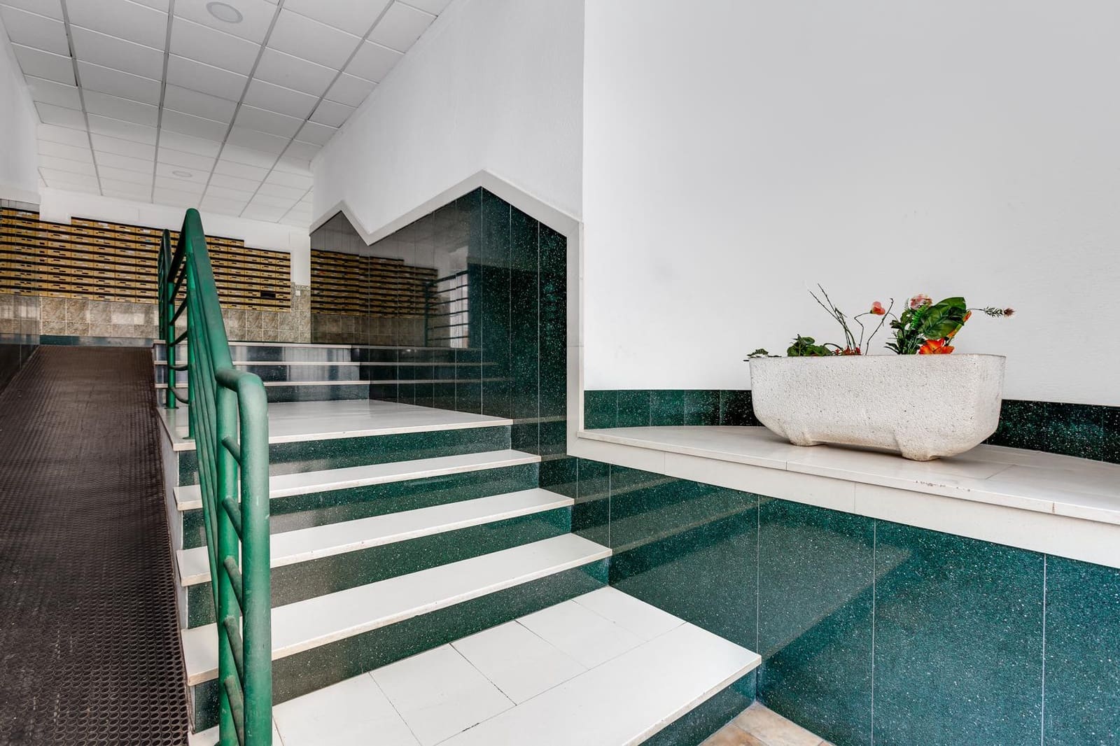 2 sypialnia Apartament na sprzedaż w Torrevieja z basenem garażem - 139 900 € (Ref: 9246098)