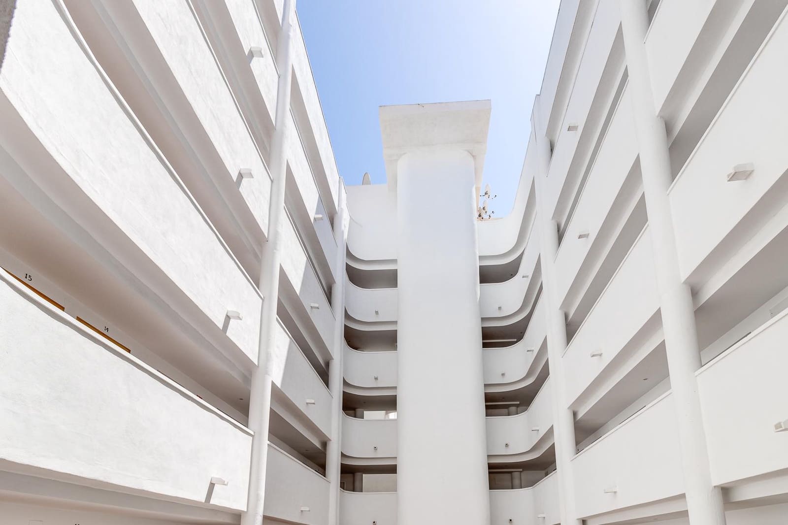 2 sypialnia Apartament na sprzedaż w Torrevieja z basenem garażem - 139 900 € (Ref: 9246098)