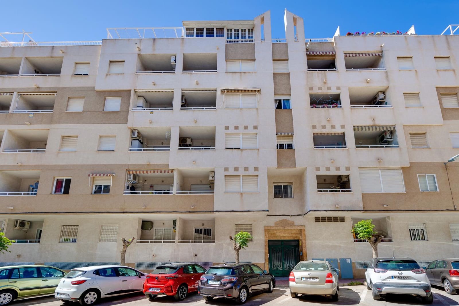 2 sypialnia Apartament na sprzedaż w Torrevieja z basenem garażem - 139 900 € (Ref: 9246098)