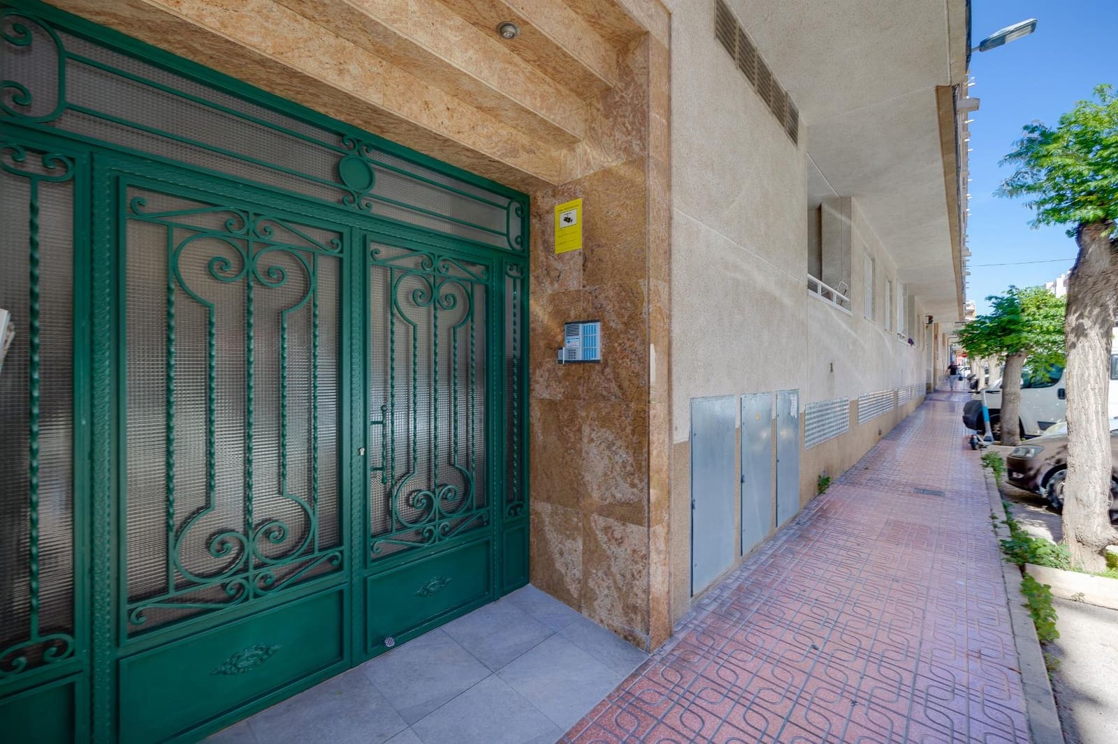 2 sypialnia Apartament na sprzedaż w Torrevieja z basenem garażem - 139 900 € (Ref: 9246098)