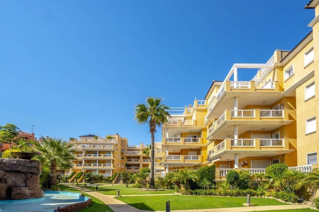 3 sovrum Takvåning till salu i Orihuela Costa med pool garage - 645 000 € (Ref: 9246113)