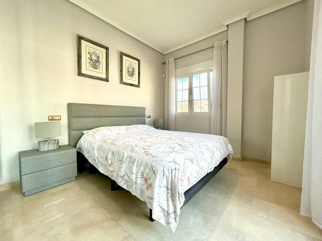 3 sovrum Takvåning till salu i Orihuela Costa med pool garage - 645 000 € (Ref: 9246113)