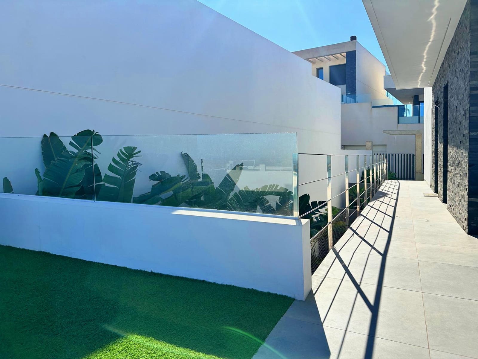 3 bedroom Villa for sale in Ciudad Quesada with pool garage - € 625,000 (Ref: 9246123)