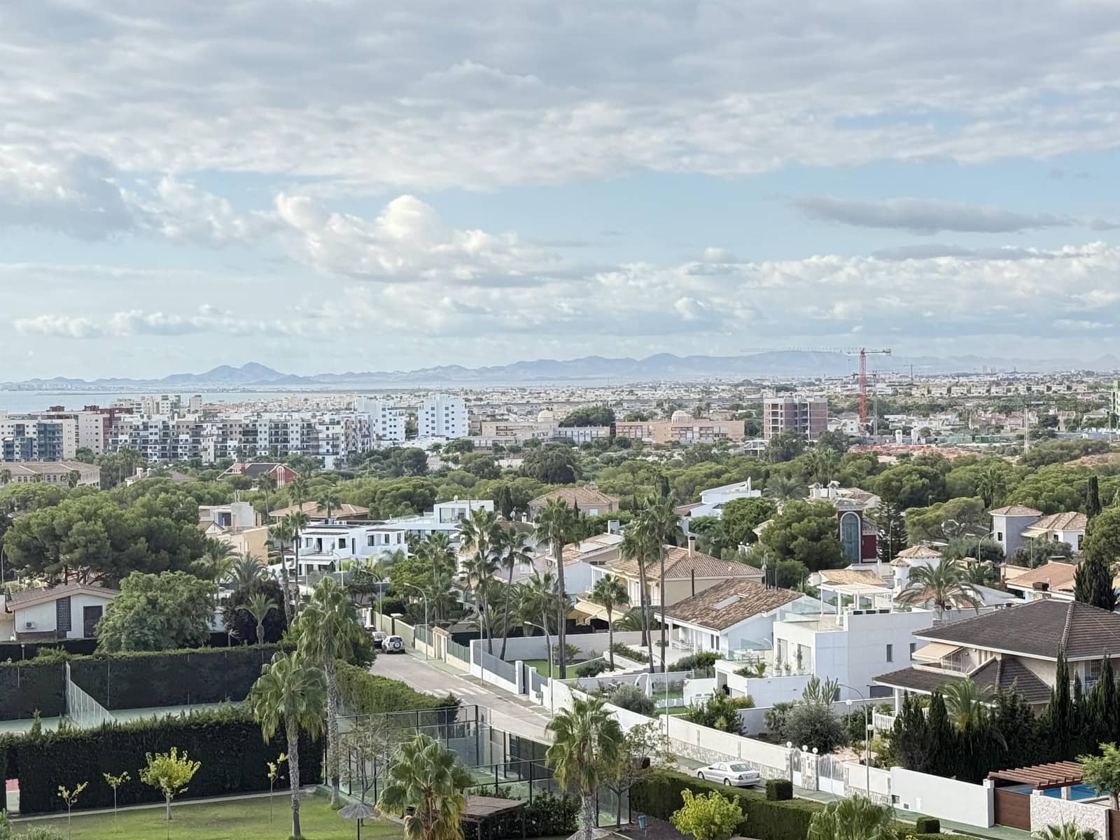2 bedroom Apartment for sale in Dehesa de Campoamor with pool garage - € 275,000 (Ref: 9256372)