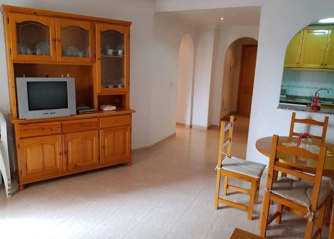 Apartamento de 2 habitaciones en Torrevieja en venta con piscina garaje - 155.000 € (Ref: 9256373)