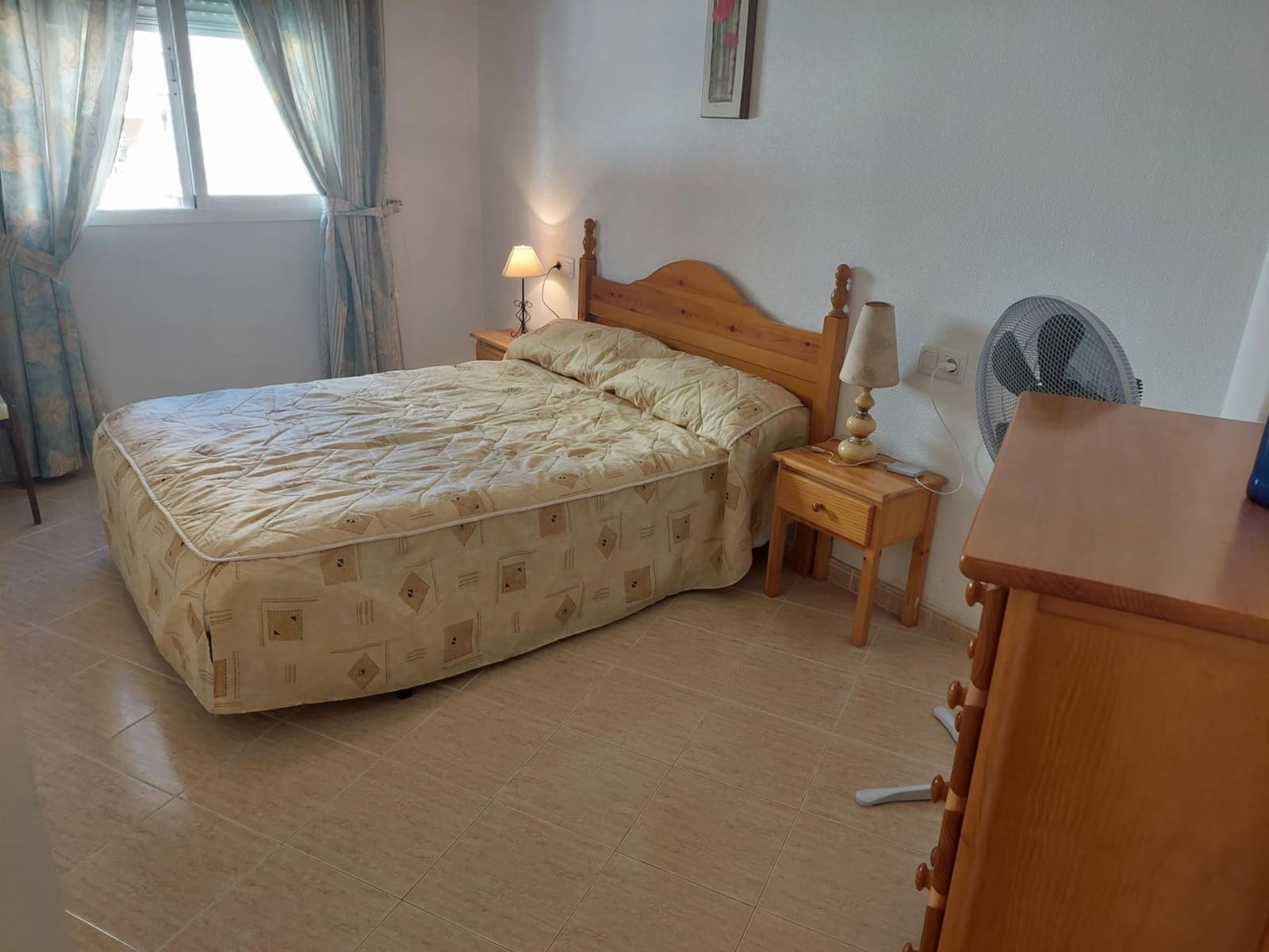 Apartamento de 2 habitaciones en Torrevieja en venta con piscina garaje - 155.000 € (Ref: 9256373)