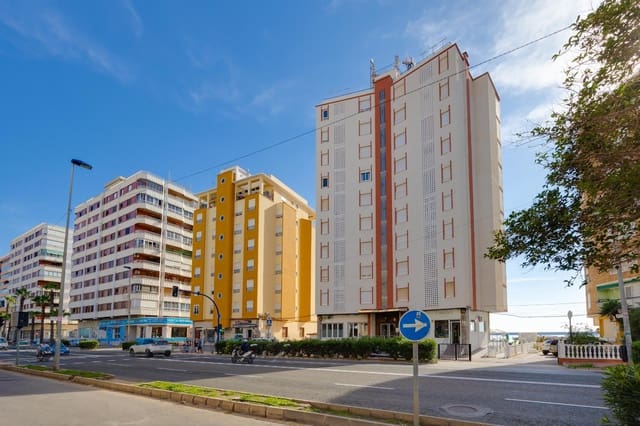 4 sovrum Lägenhet till salu i Playa del Acequión, Torrevieja med garage - 389 500 € (Ref: 9340324)