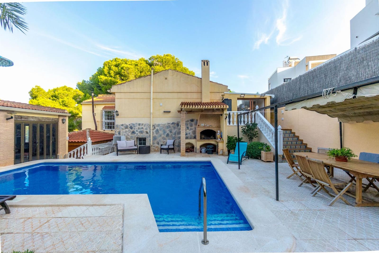 3 bedroom Villa for sale in Los Balcones with pool garage - € 490,000 (Ref: 9360907)