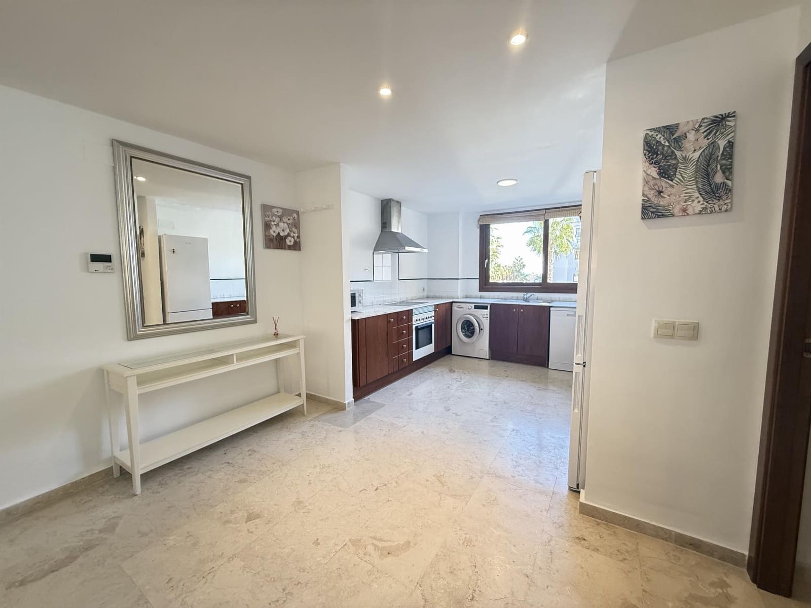 2 bedroom Apartment for sale in Punta Prima with pool garage - € 260,000 (Ref: 9397884)