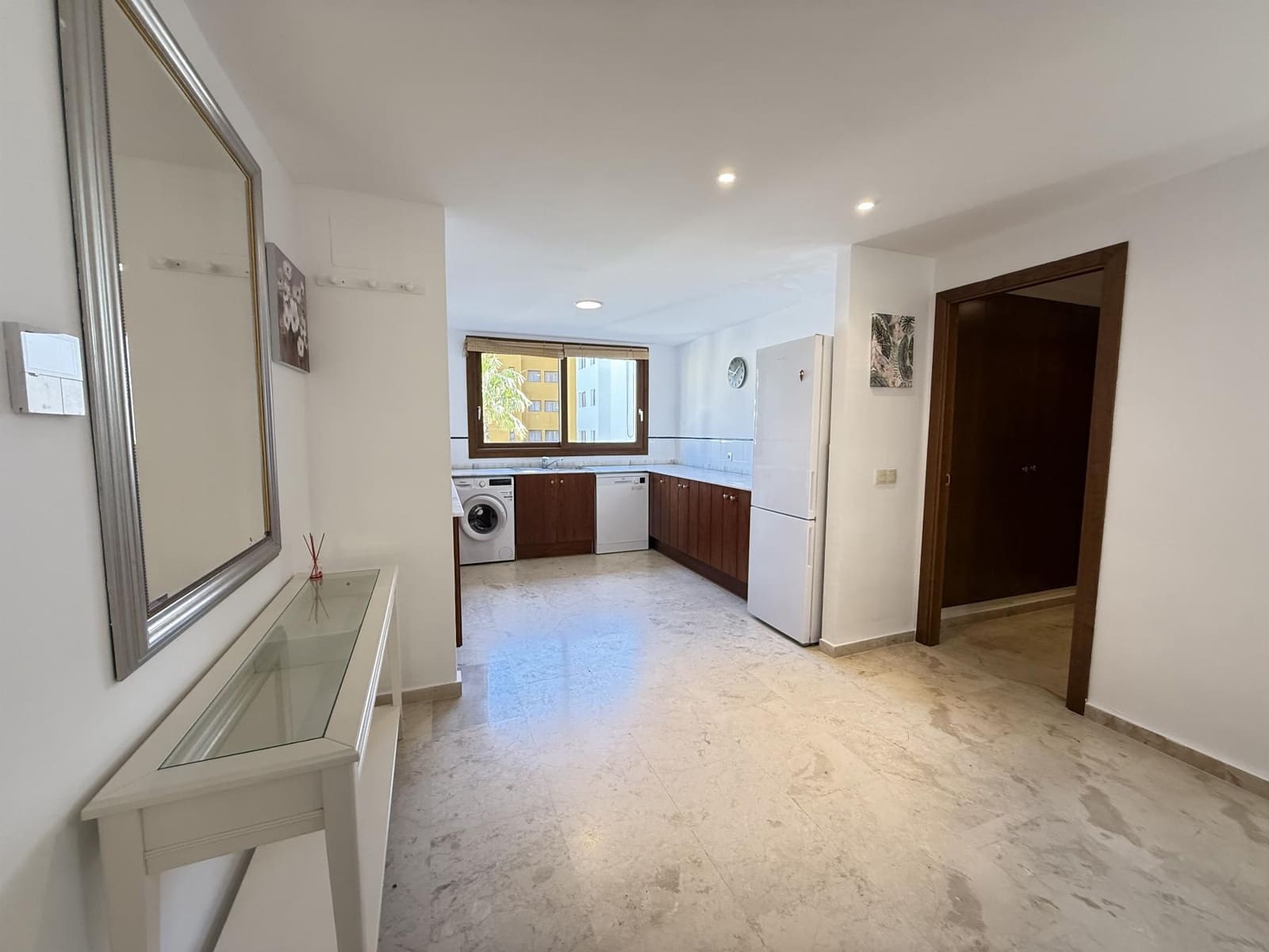 2 bedroom Apartment for sale in Punta Prima with pool garage - € 260,000 (Ref: 9397884)