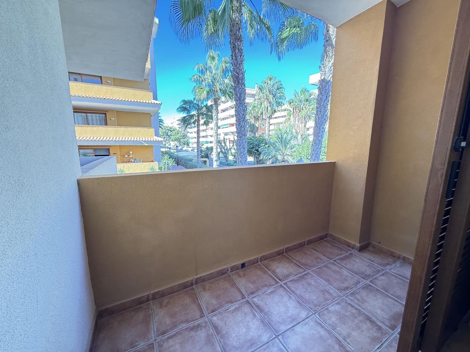 2 bedroom Apartment for sale in Punta Prima with pool garage - € 260,000 (Ref: 9397884)