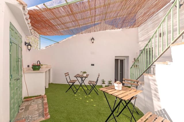 4 soveværelse Semi-Rækkehus til leje i Venta Baja, Alcaucín - € 910 (Ref: 9159430)