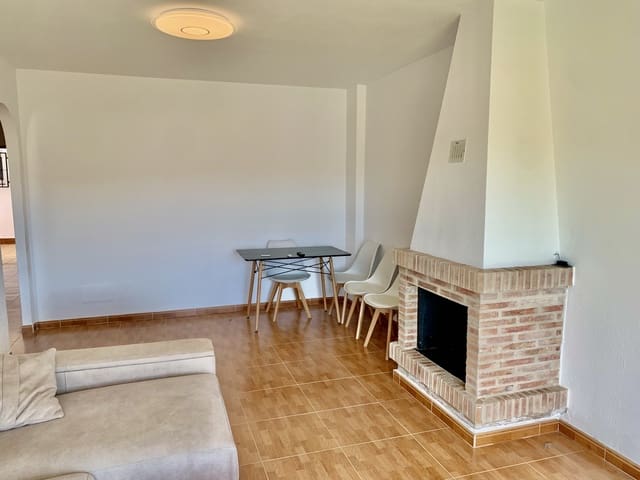 2 soveværelse Penthouse til leje i Puente de Don Manuel, Alcaucín med garage - € 830 (Ref: 9558836)