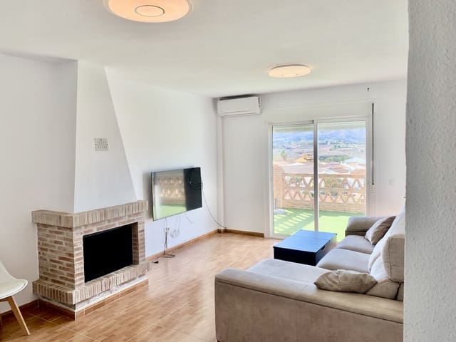 2 soveværelse Penthouse til leje i Puente de Don Manuel, Alcaucín med garage - € 830 (Ref: 9558836)