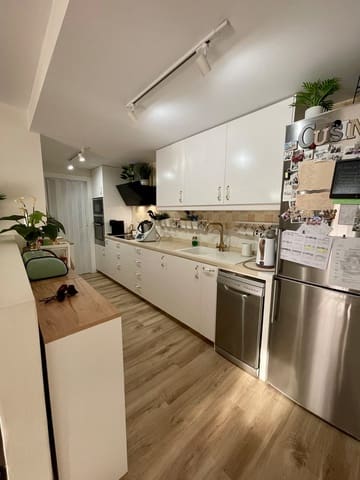 2 makuuhuone Kattohuoneisto myytävänä paikassa Cártama mukana 
autotalli - 324 000 € (Ref: 9558837)