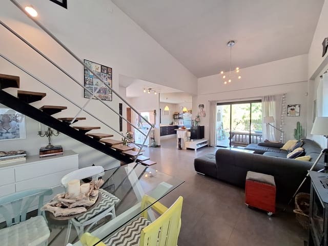 4 quarto Moradia para venda em Alhaurín de la Torre com garagem - 665 000 € (Ref: 9558841)