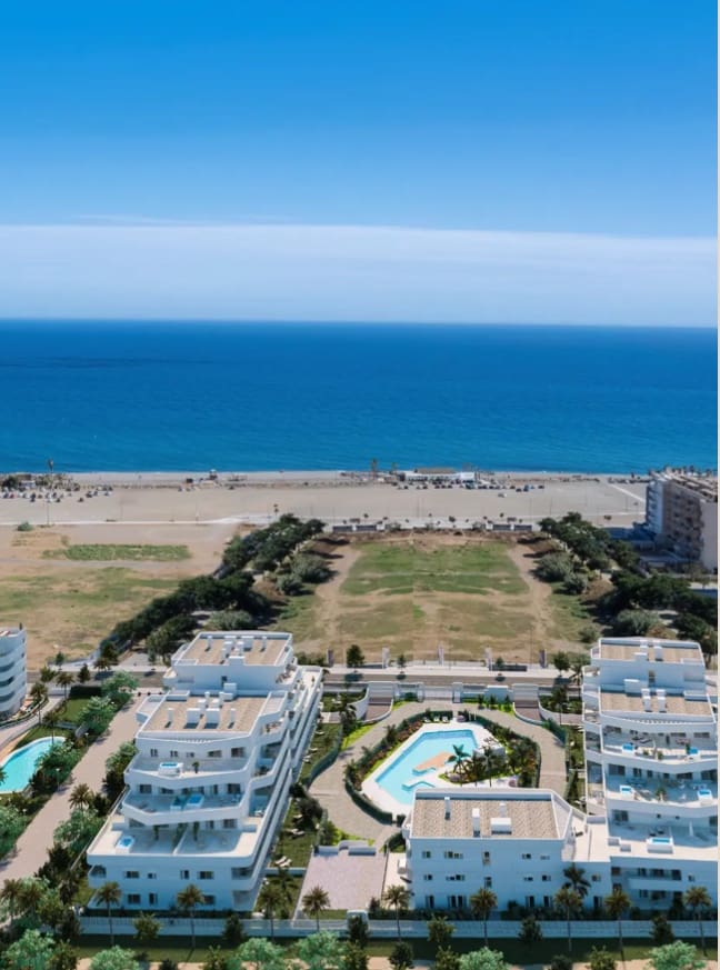 2 slaapkamer Appartement te koop in Torre del Mar met zwembad garage - € 371.000 (Ref: 9558846)