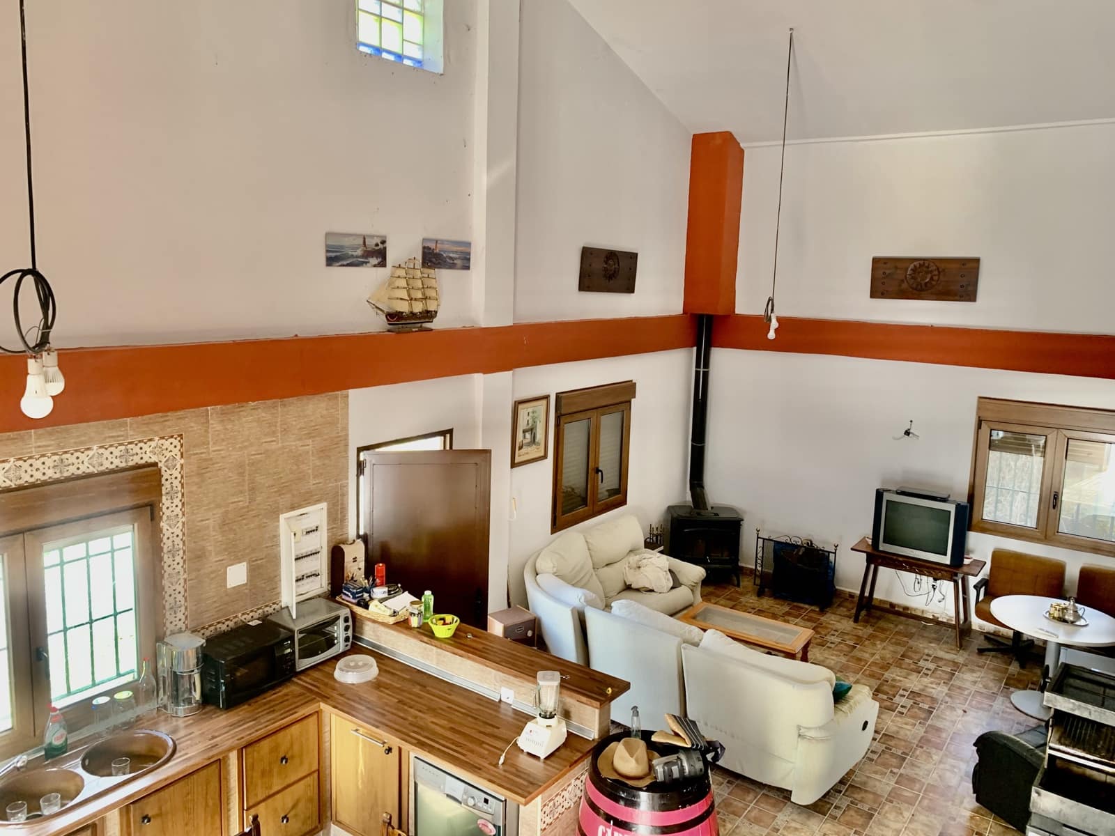 4 soveværelse Villa til salg i Alcaucin med garage - € 250.000 (Ref: 9558849)