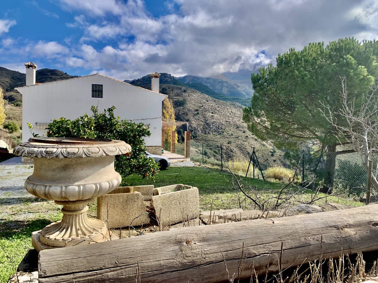 4 soveværelse Villa til salg i Alcaucin med garage - € 250.000 (Ref: 9558849)