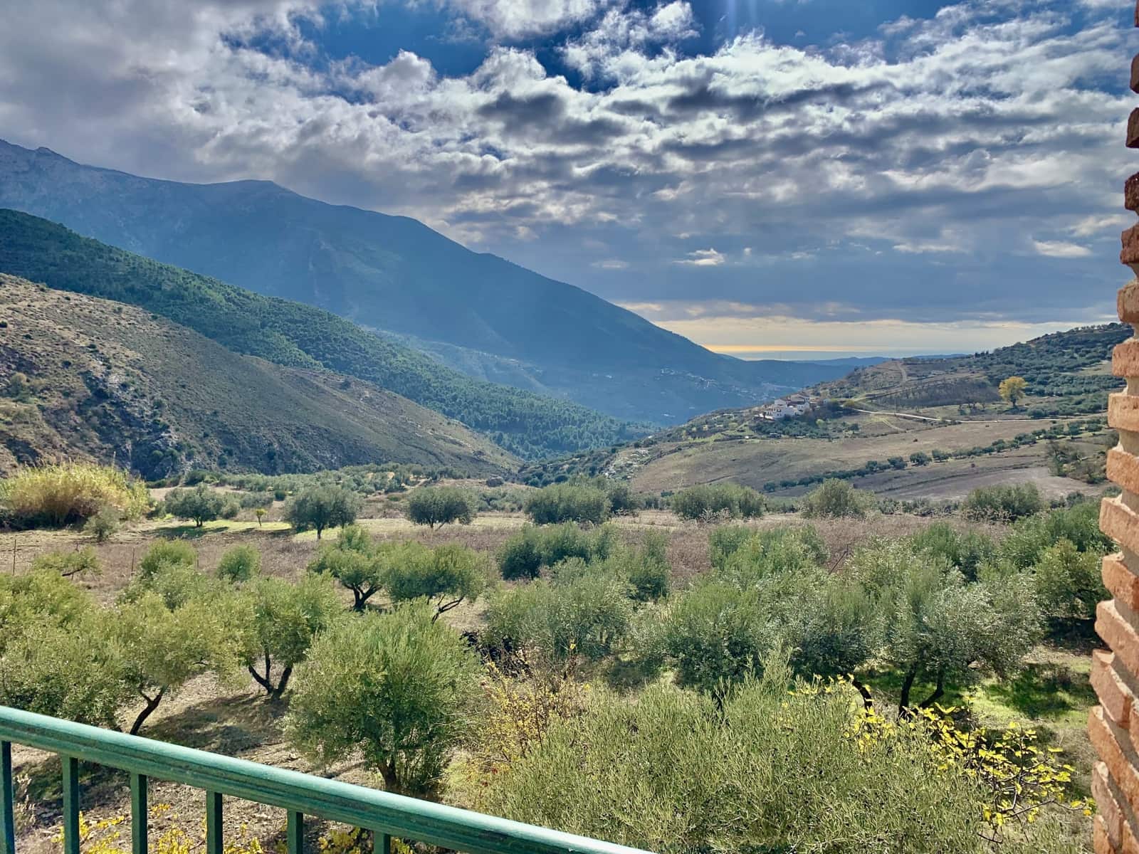 4 soveværelse Villa til salg i Alcaucin med garage - € 250.000 (Ref: 9558849)