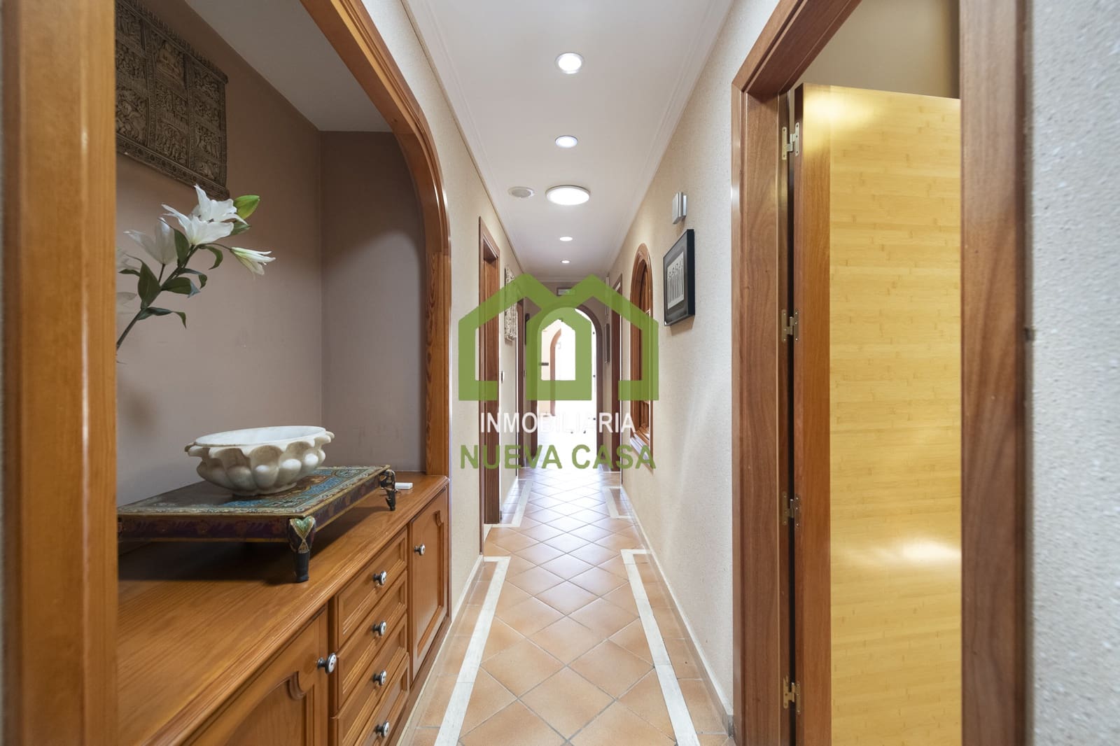 7 soverom Villa til salgs i Malaga by med garasje - € 890 000 (Ref: 9558850)