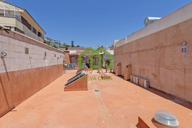 7 soverom Villa til salgs i Pedregalejo, Málaga by med garasje - € 890 000 (Ref: 9558850)