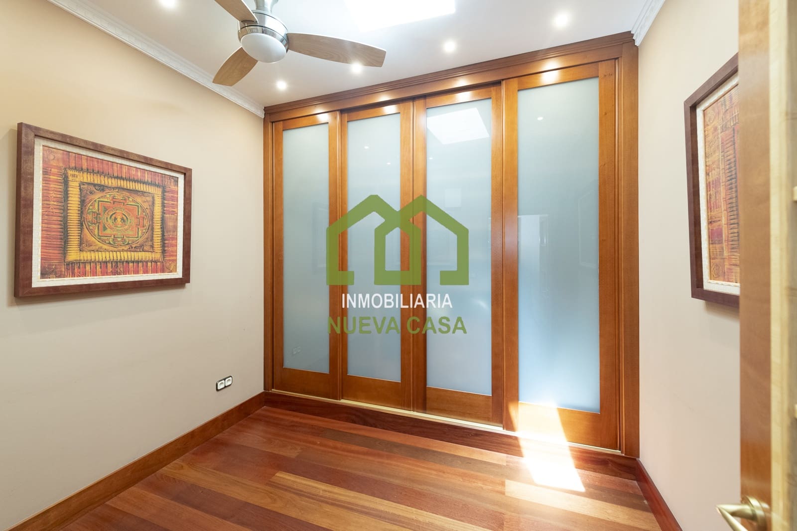 7 soverom Villa til salgs i Malaga by med garasje - € 890 000 (Ref: 9558850)