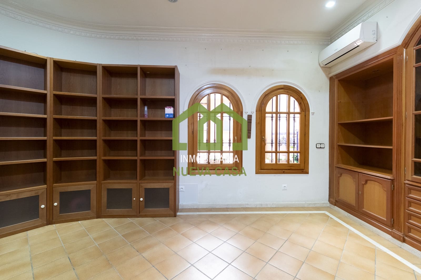 7 soverom Villa til salgs i Malaga by med garasje - € 890 000 (Ref: 9558850)