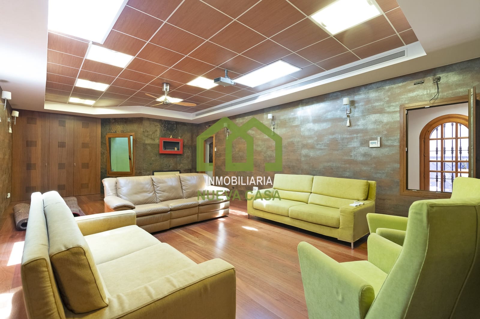 7 soverom Villa til salgs i Malaga by med garasje - € 890 000 (Ref: 9558850)