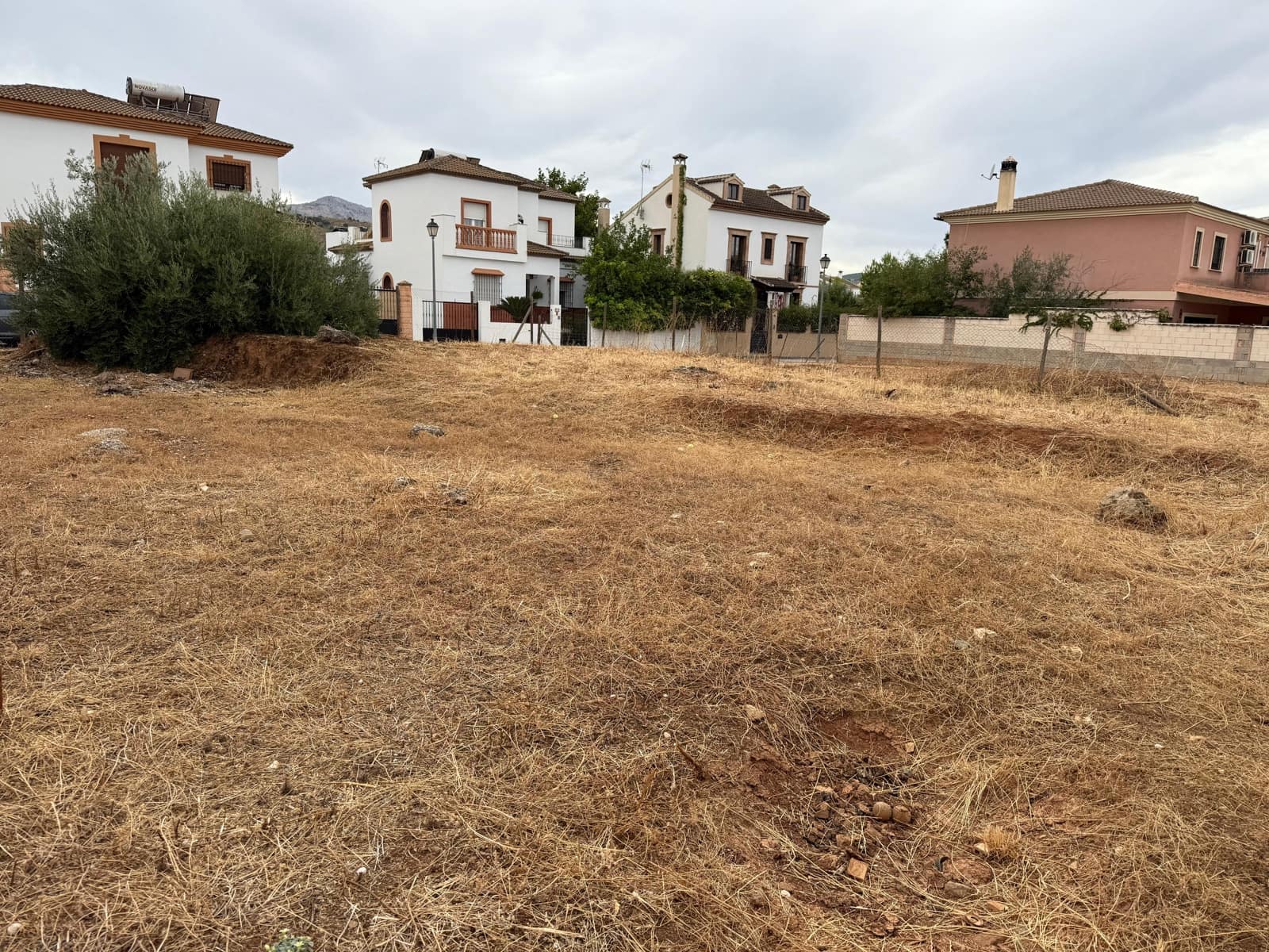 Grunde uden byggetilladelser til salg i Antequera - € 88.990 (Ref: 9558852)