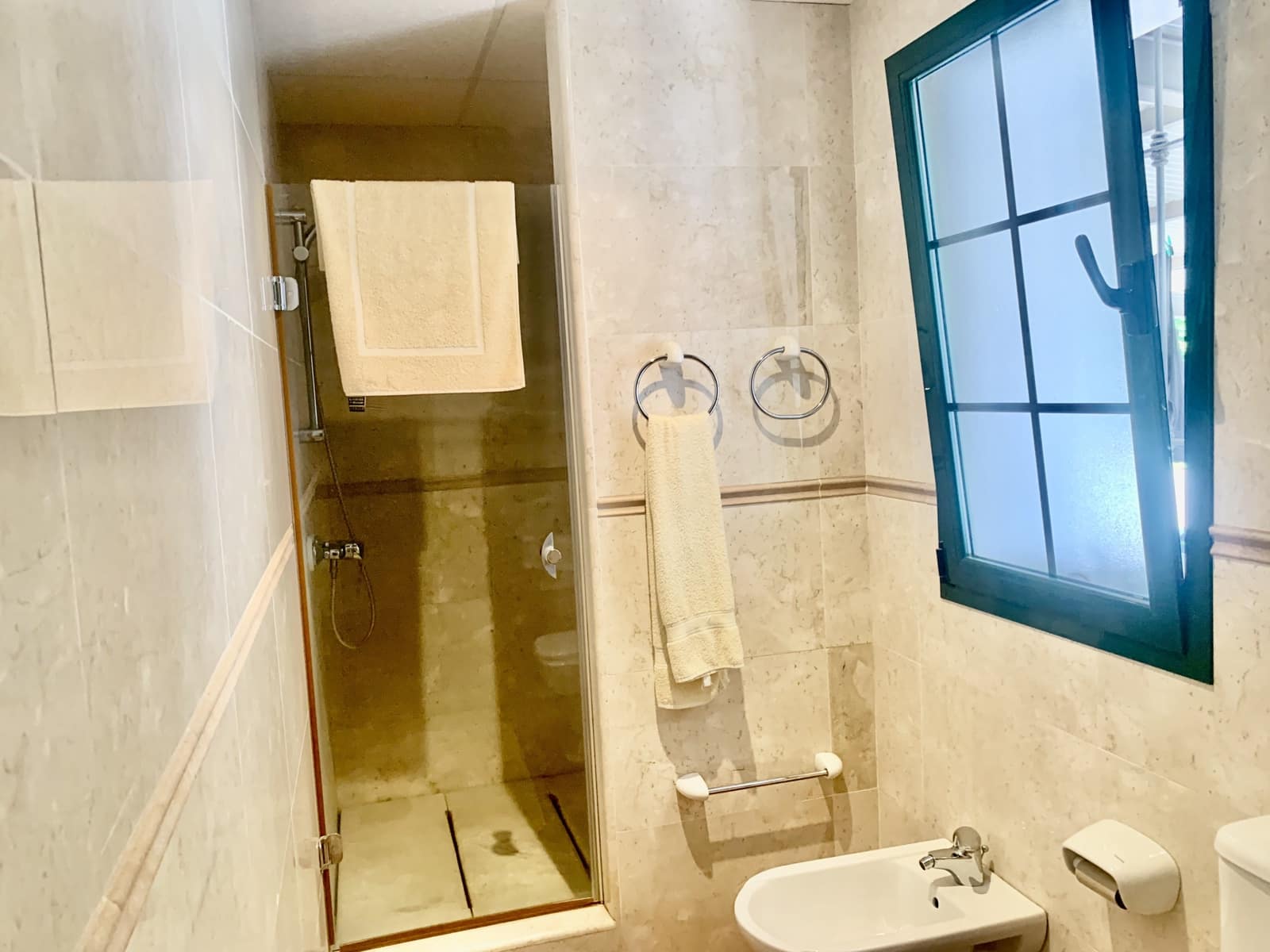 7 Zimmer Villa zu verkaufen in Vinuela mit Pool Garage - 800.000 € (Ref: 9558856)