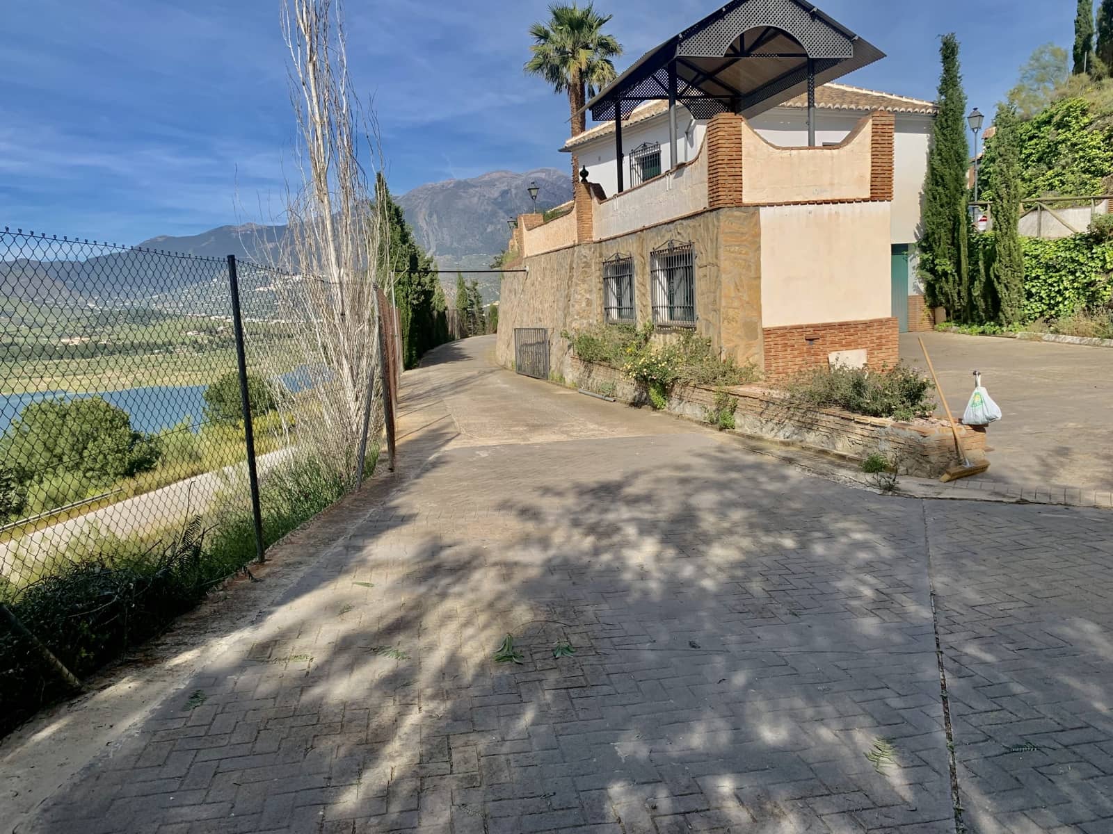 7 Zimmer Villa zu verkaufen in Vinuela mit Pool Garage - 800.000 € (Ref: 9558856)