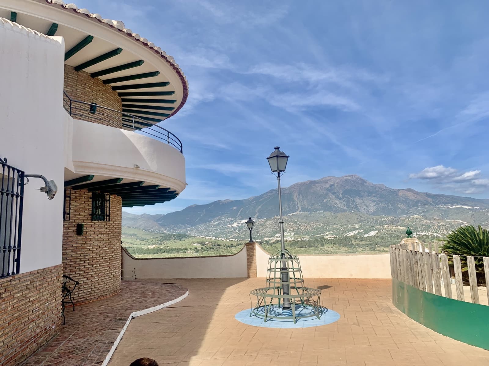 7 Zimmer Villa zu verkaufen in Vinuela mit Pool Garage - 800.000 € (Ref: 9558856)