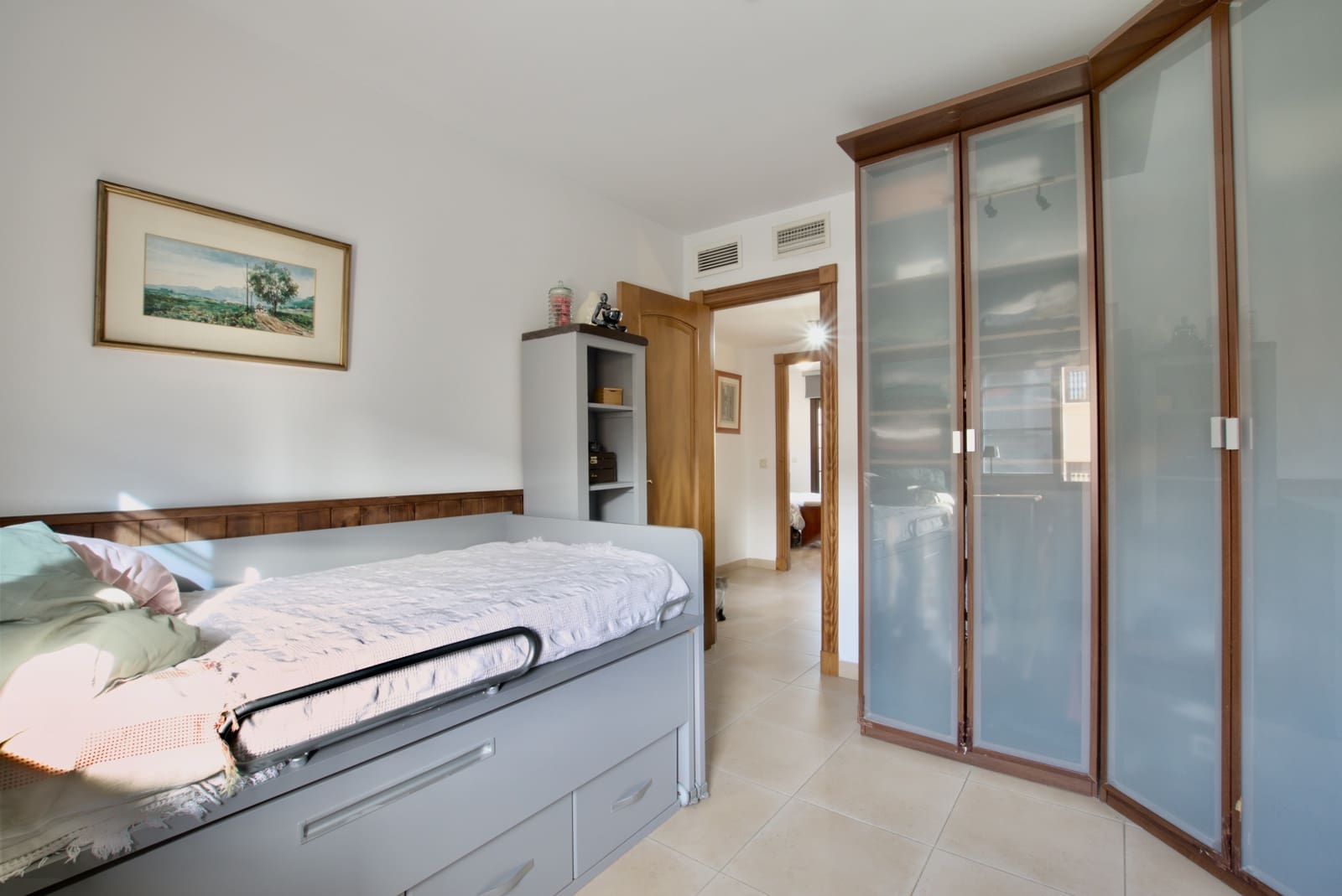 3 makuuhuone Huvila myytävänä paikassa Alhaurin de la Torre mukana uima-altaan 
autotalli - 525 000 € (Ref: 9558857)